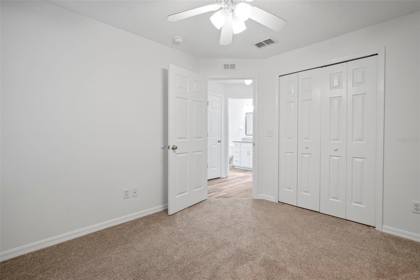 7423 OXFORD GARDEN CIR