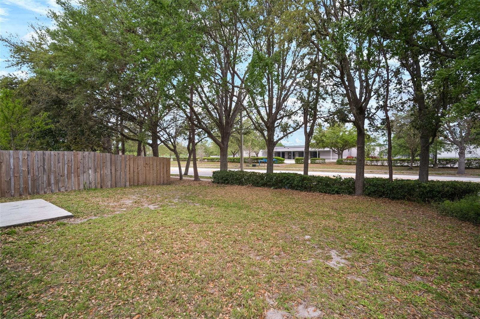 7423 OXFORD GARDEN CIR