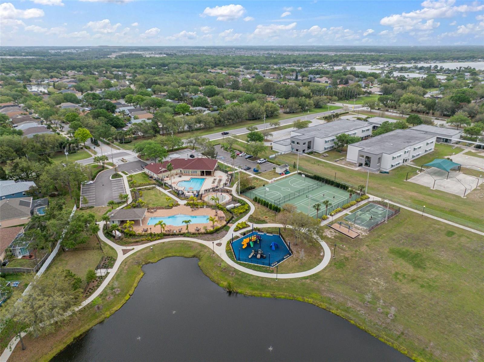 7423 OXFORD GARDEN CIR