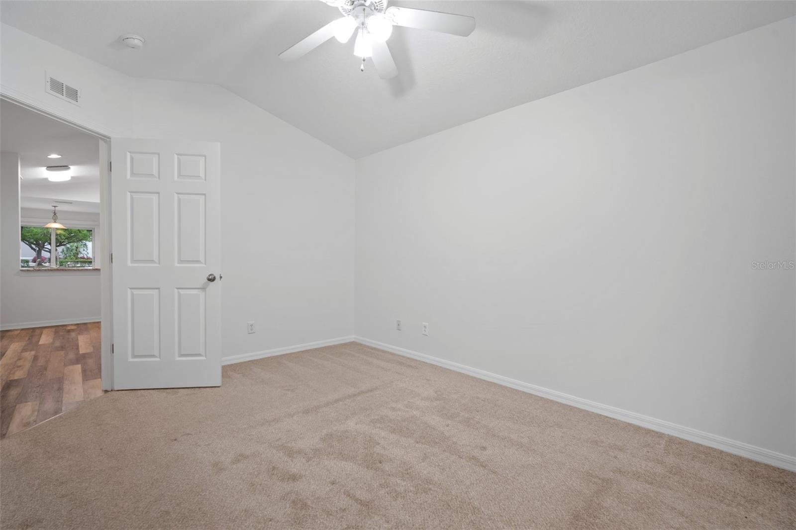 7423 OXFORD GARDEN CIR