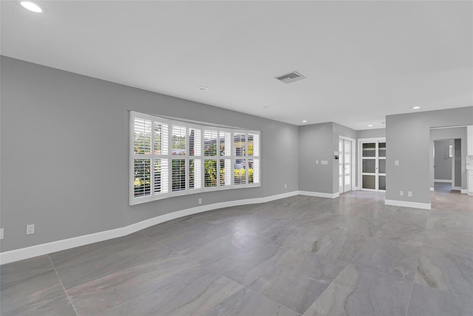 3944 DORAL DR