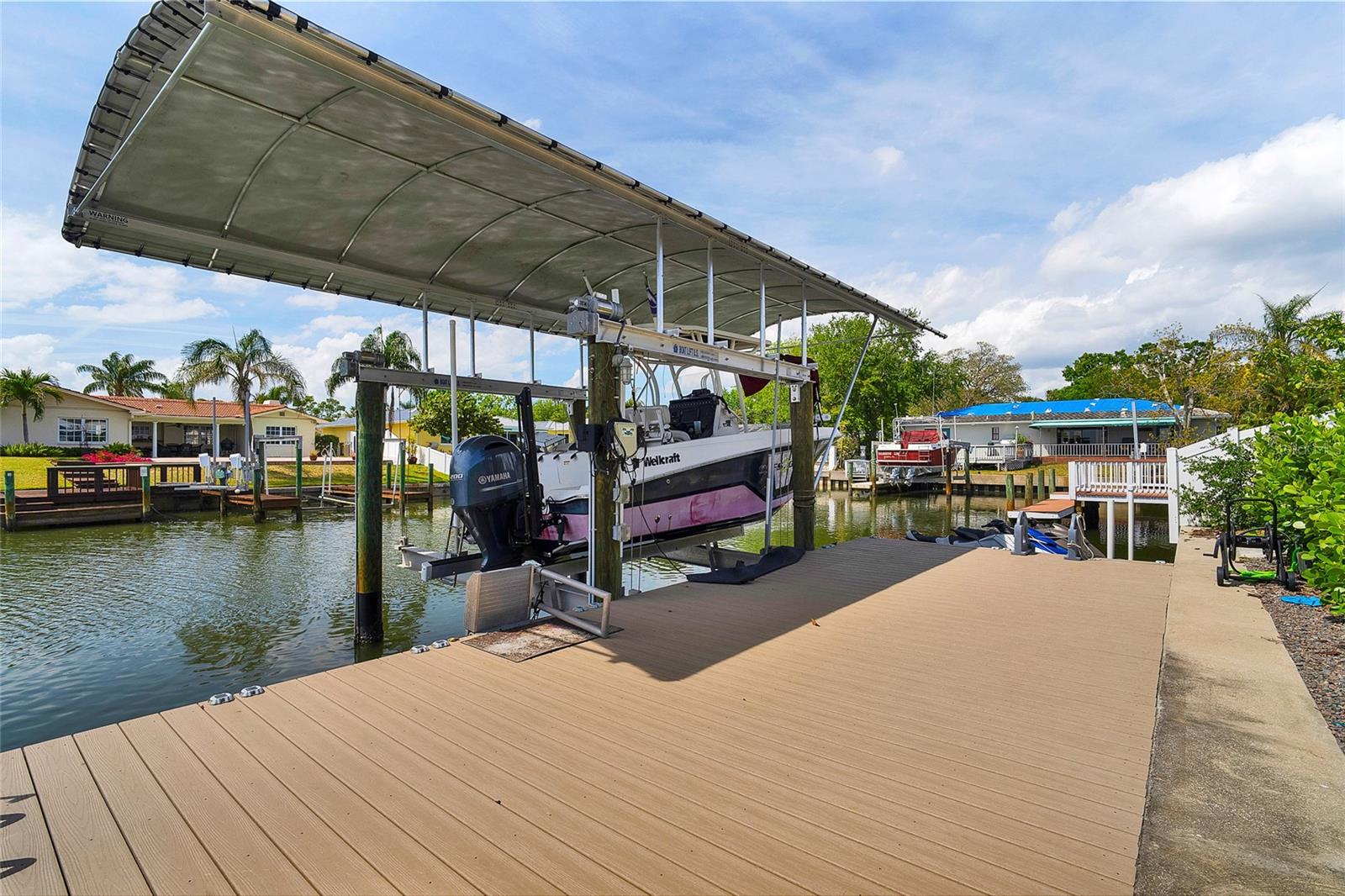 3944 DORAL DR