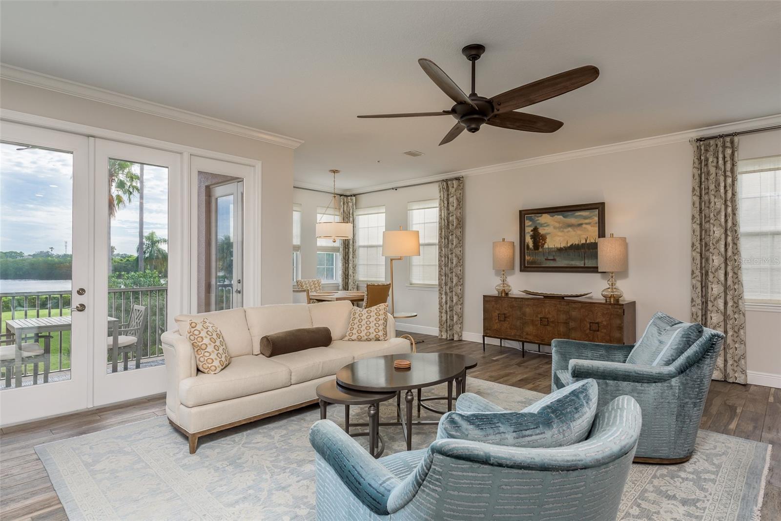 600 RESERVE LN