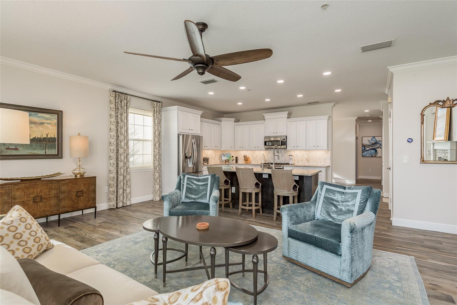 600 RESERVE LN