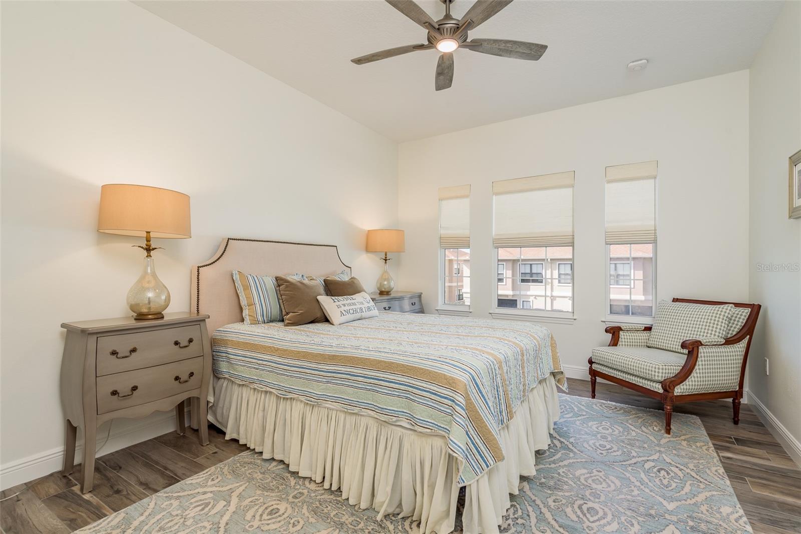 600 RESERVE LN