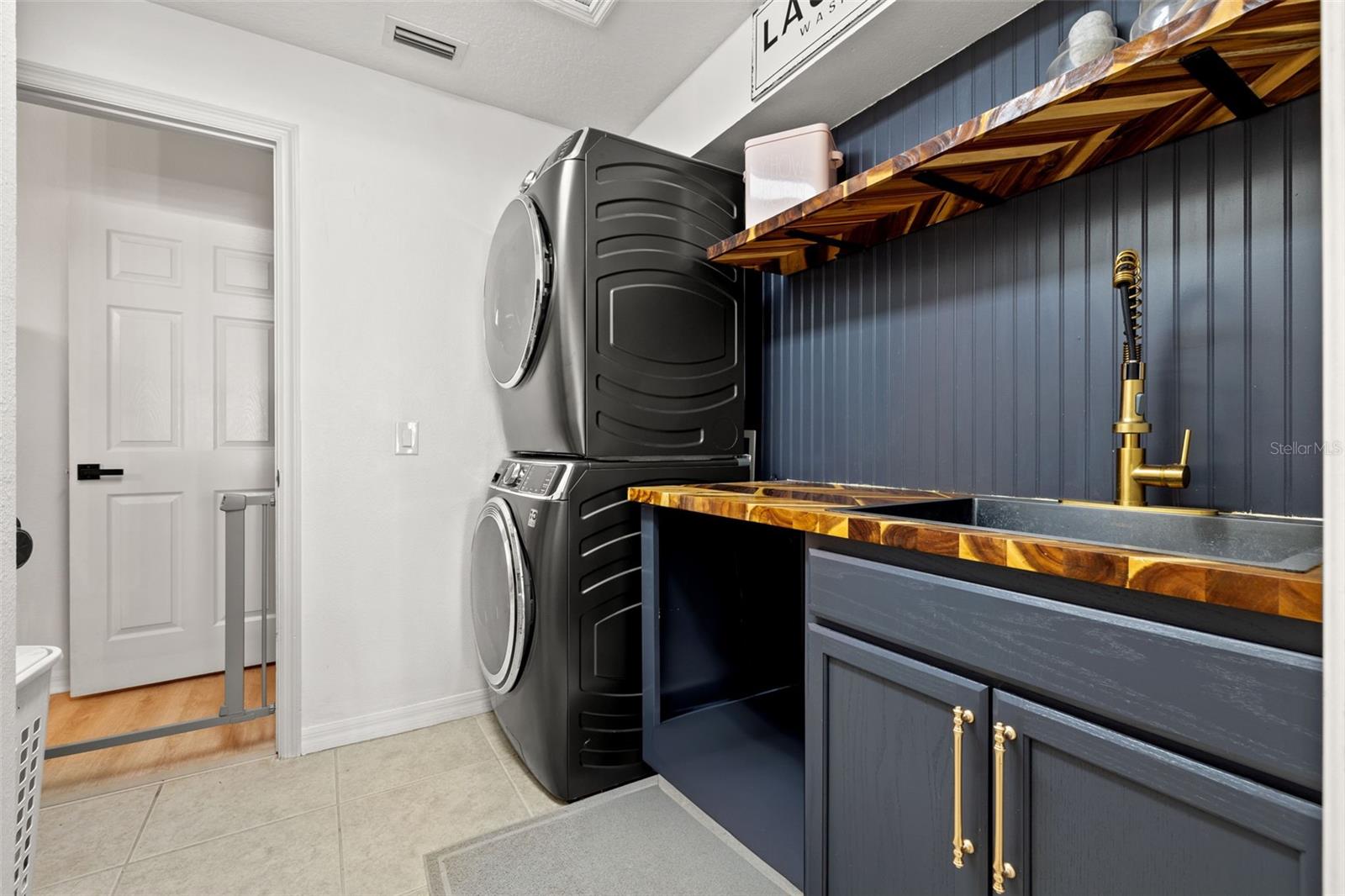 19924 DOLORES ANN CT