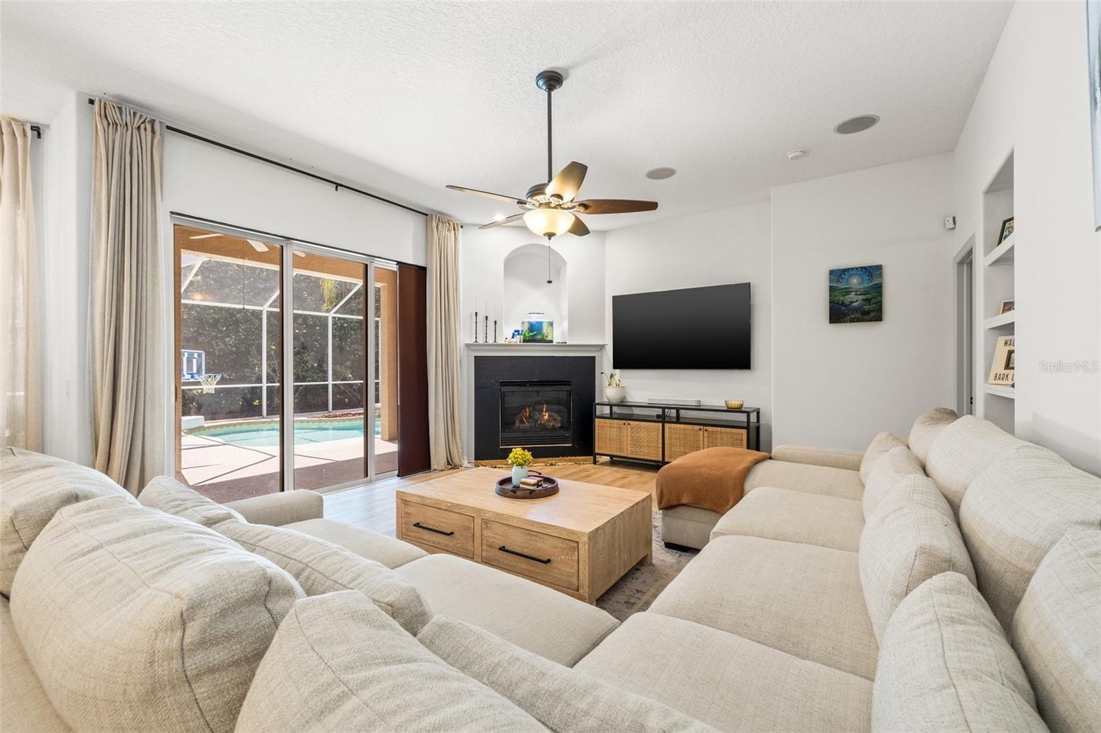 19924 DOLORES ANN CT