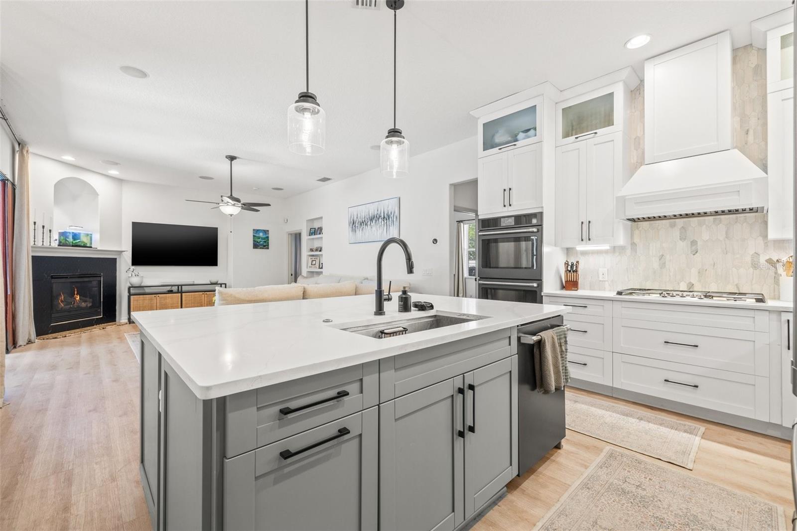 19924 DOLORES ANN CT