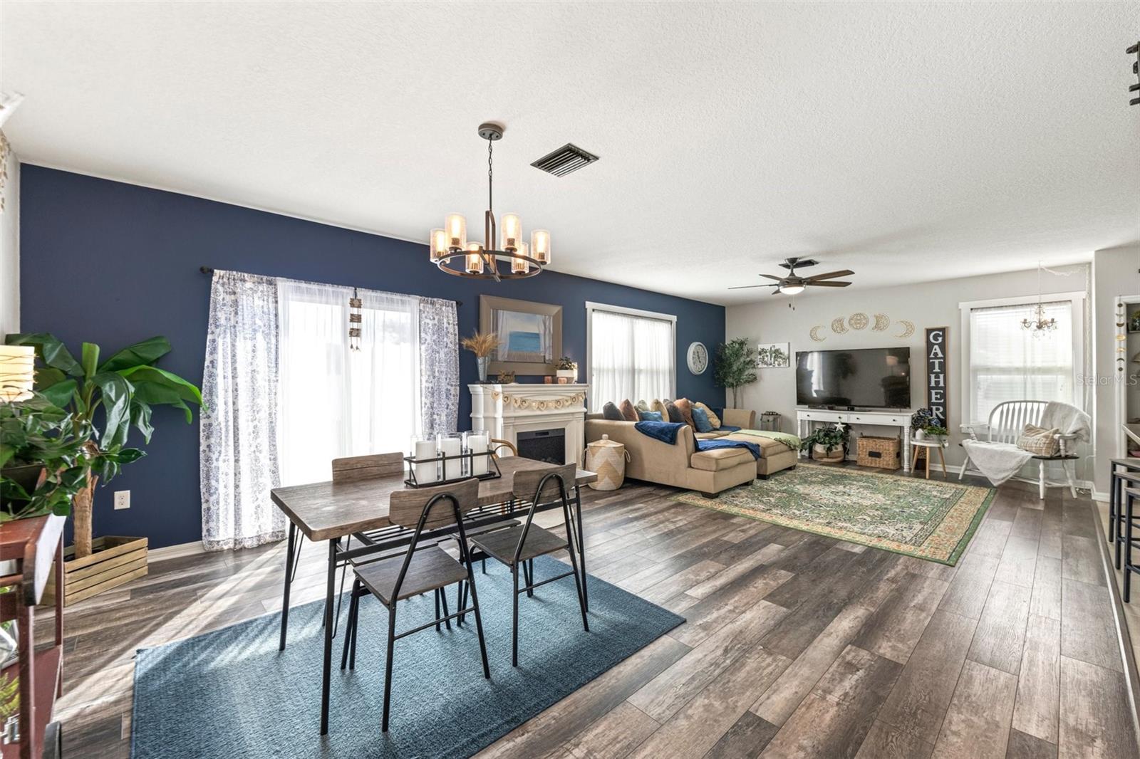10101 MANGROVE WELL RD
