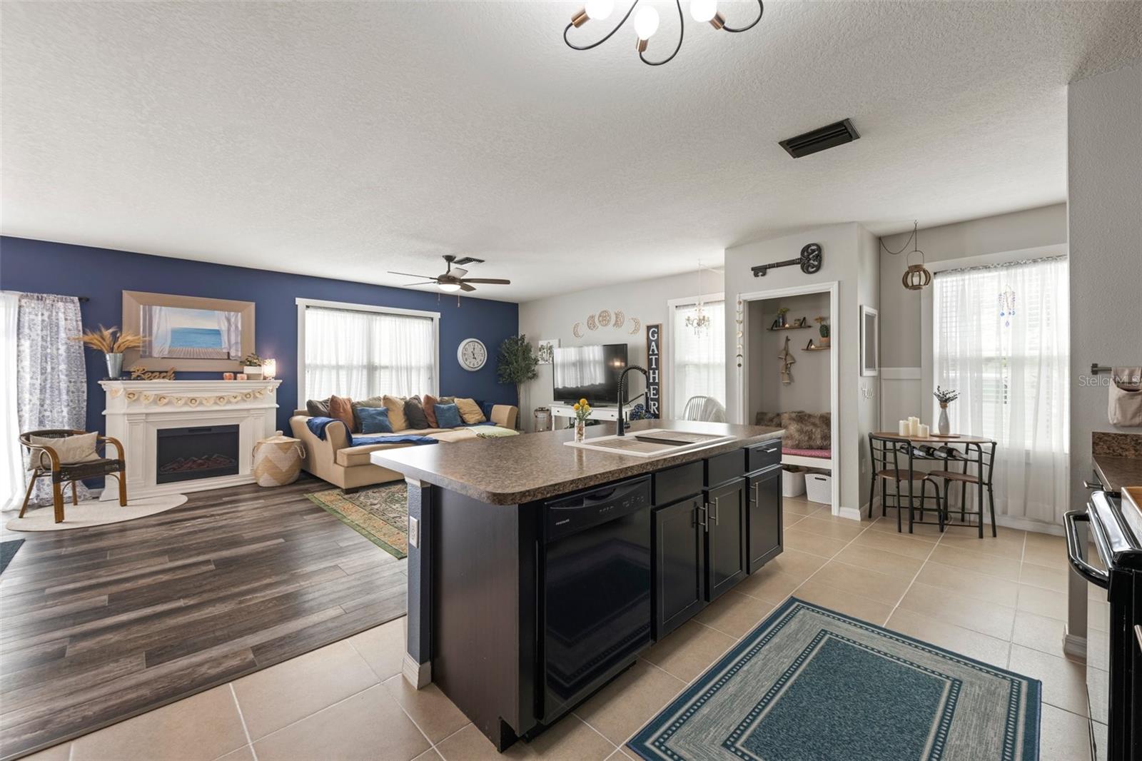 10101 MANGROVE WELL RD