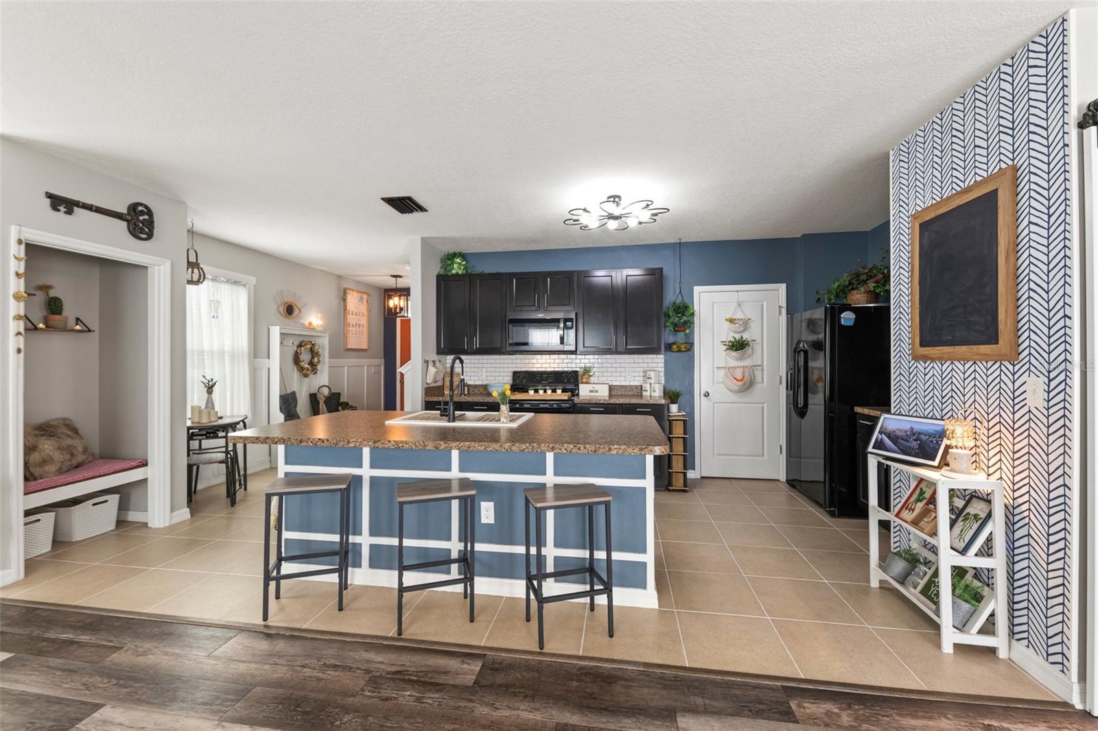 10101 MANGROVE WELL RD
