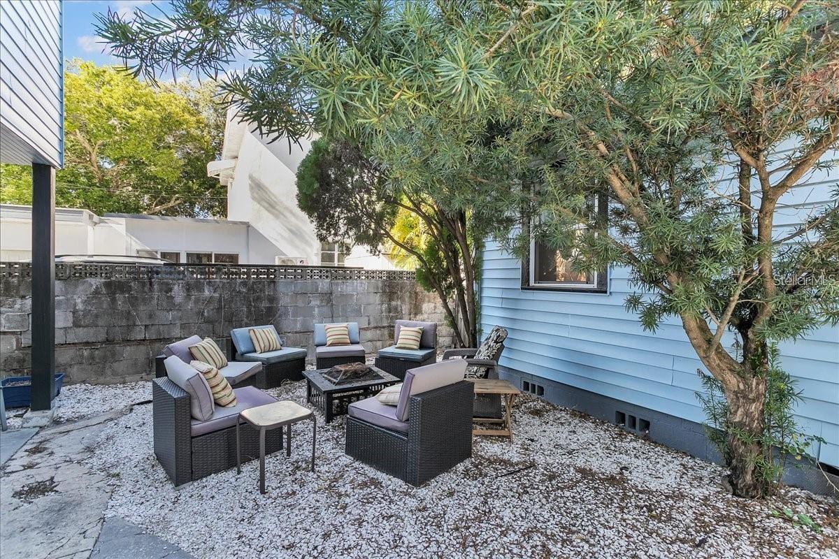 828 22ND AVE N #Apt. 1/2