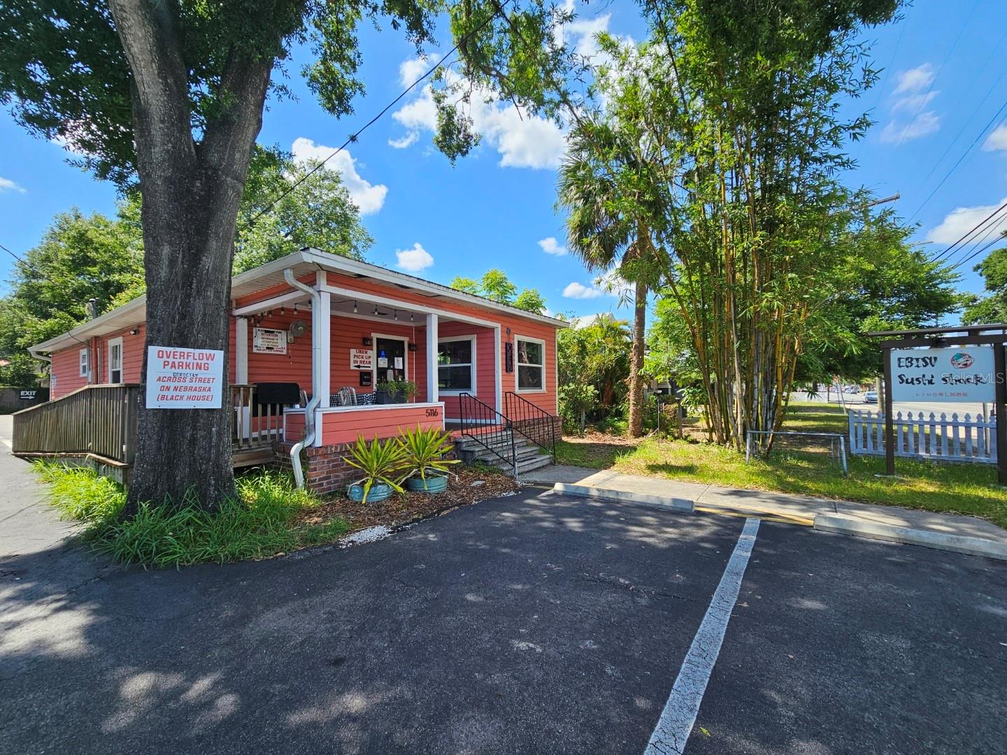 112 W MOHAWK AVE