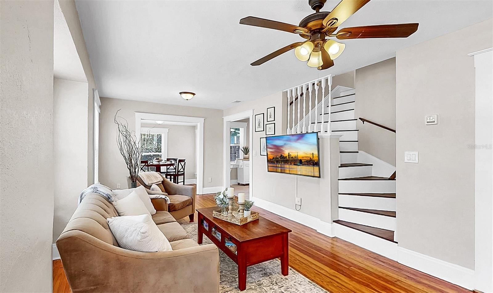 112 W MOHAWK AVE