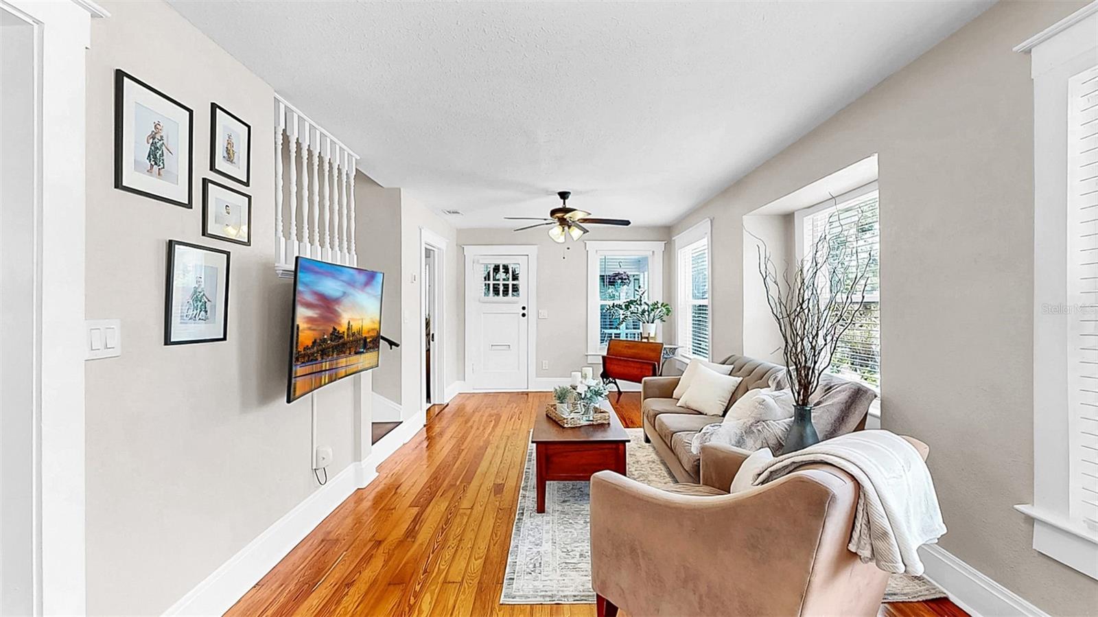 112 W MOHAWK AVE
