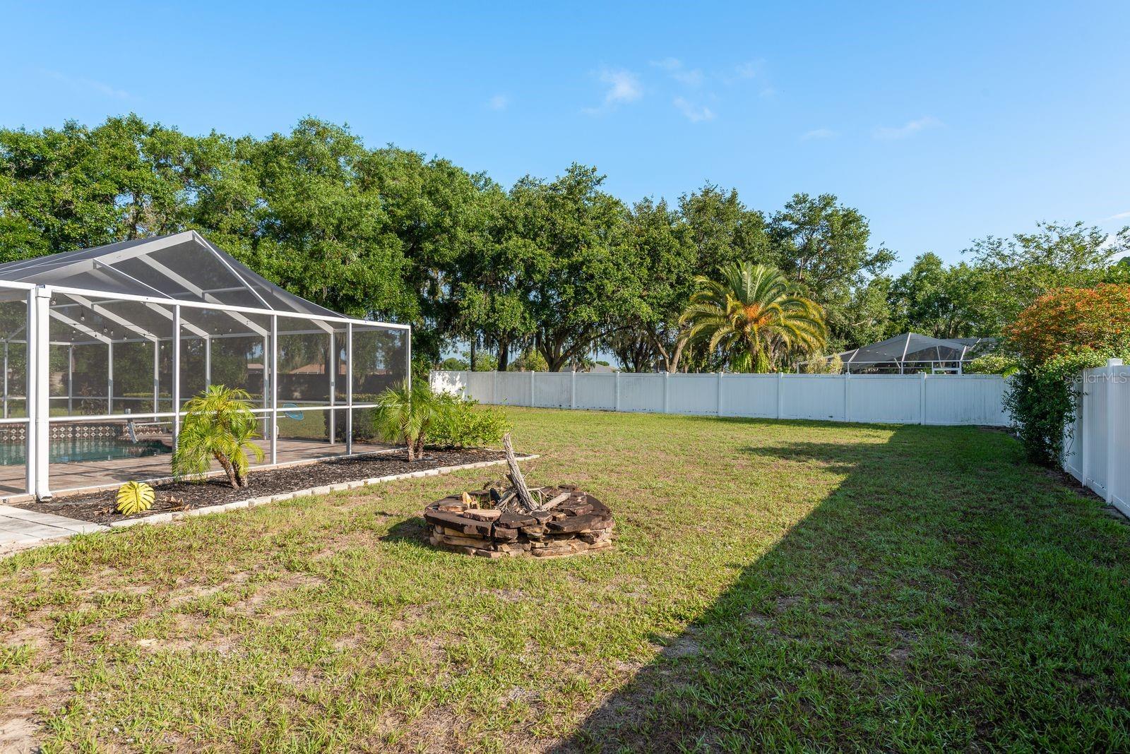 22755 CYPRESS TRAIL DR