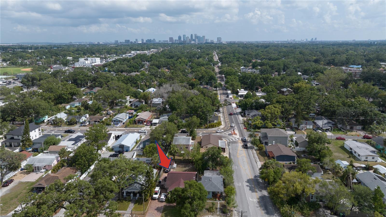 216 W SOUTH AVE