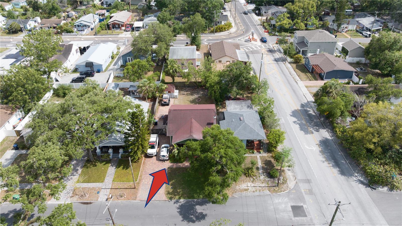216 W SOUTH AVE