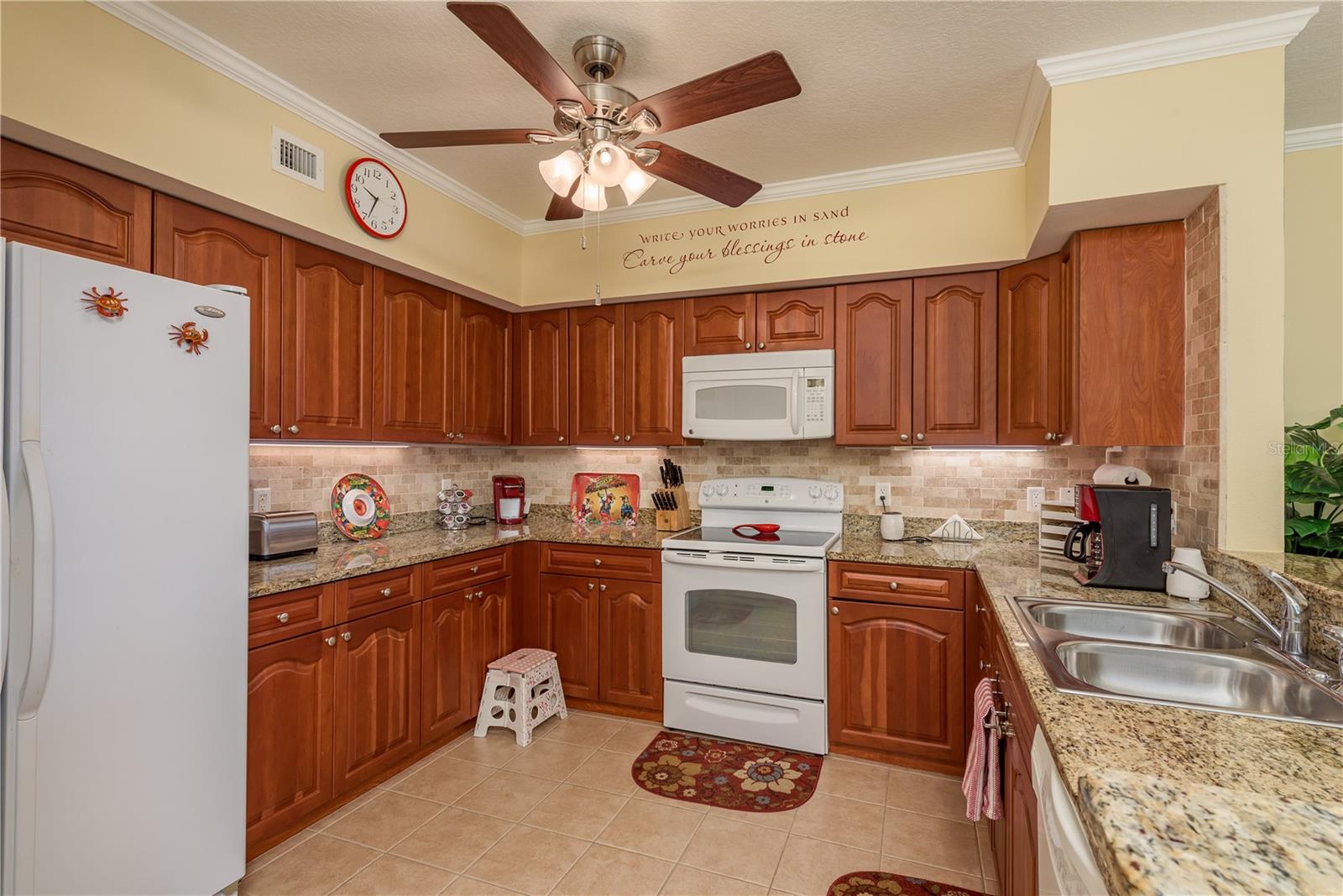 4516 SEAGULL DR #601