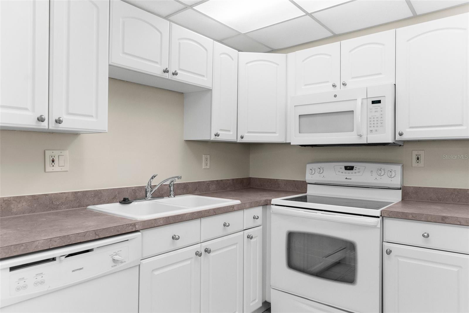 11805 RAINTREE LAKE LN #A