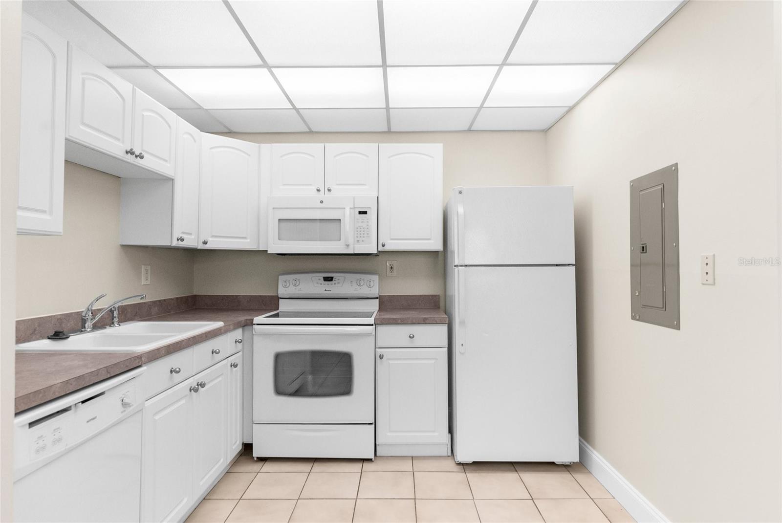 11805 RAINTREE LAKE LN #A