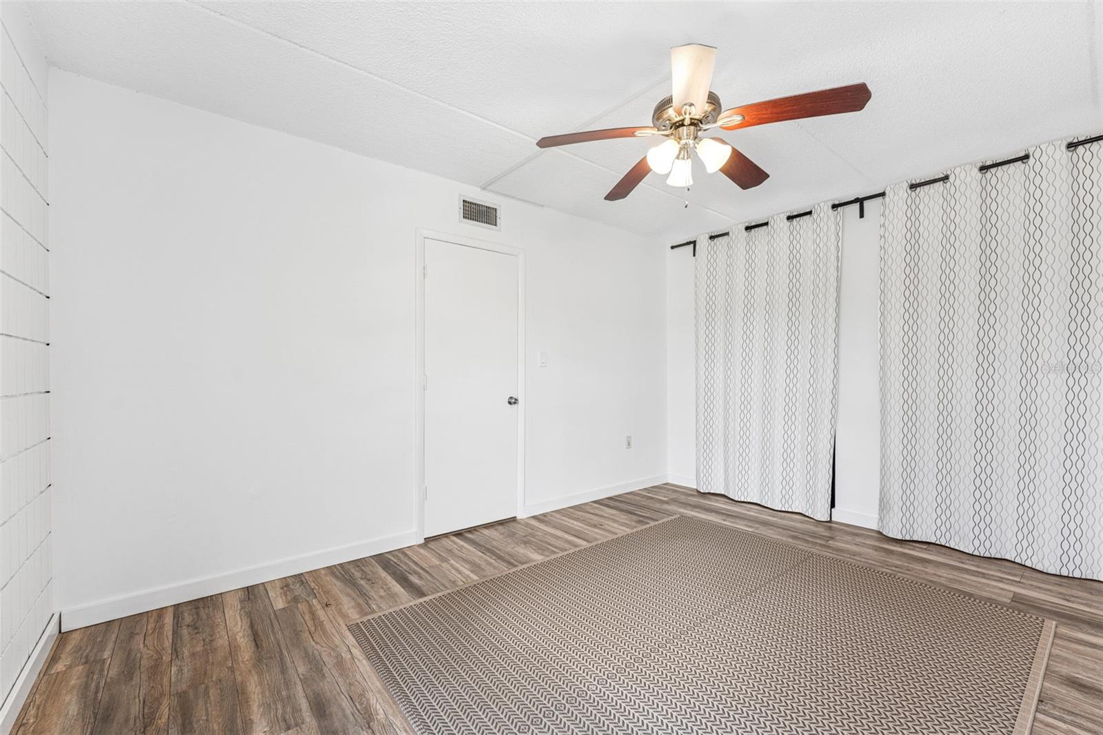2424 W TAMPA BAY BLVD #G204