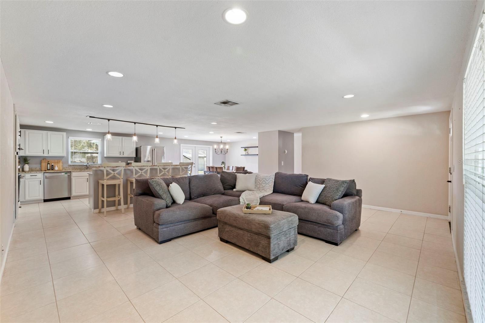 4307 FOXGLEN LN
