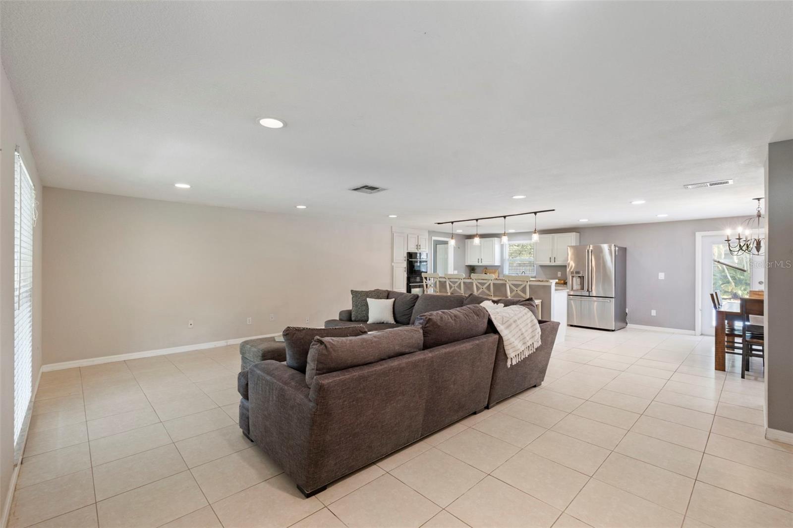 4307 FOXGLEN LN