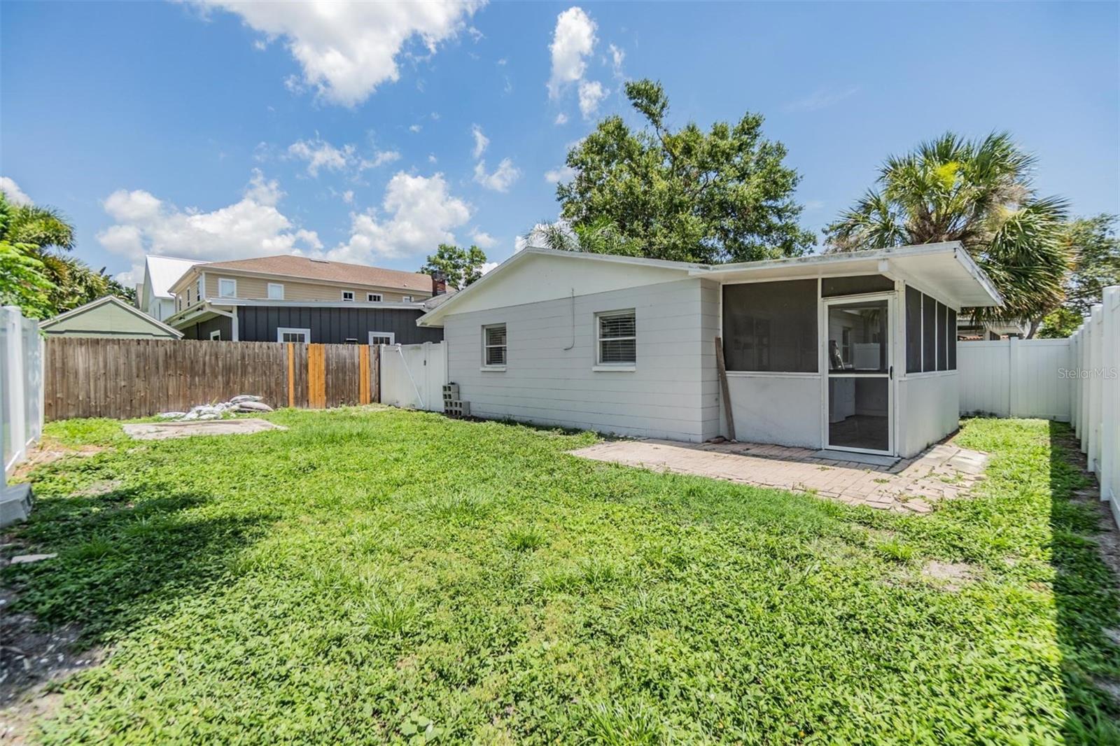3217 W OBISPO ST #B