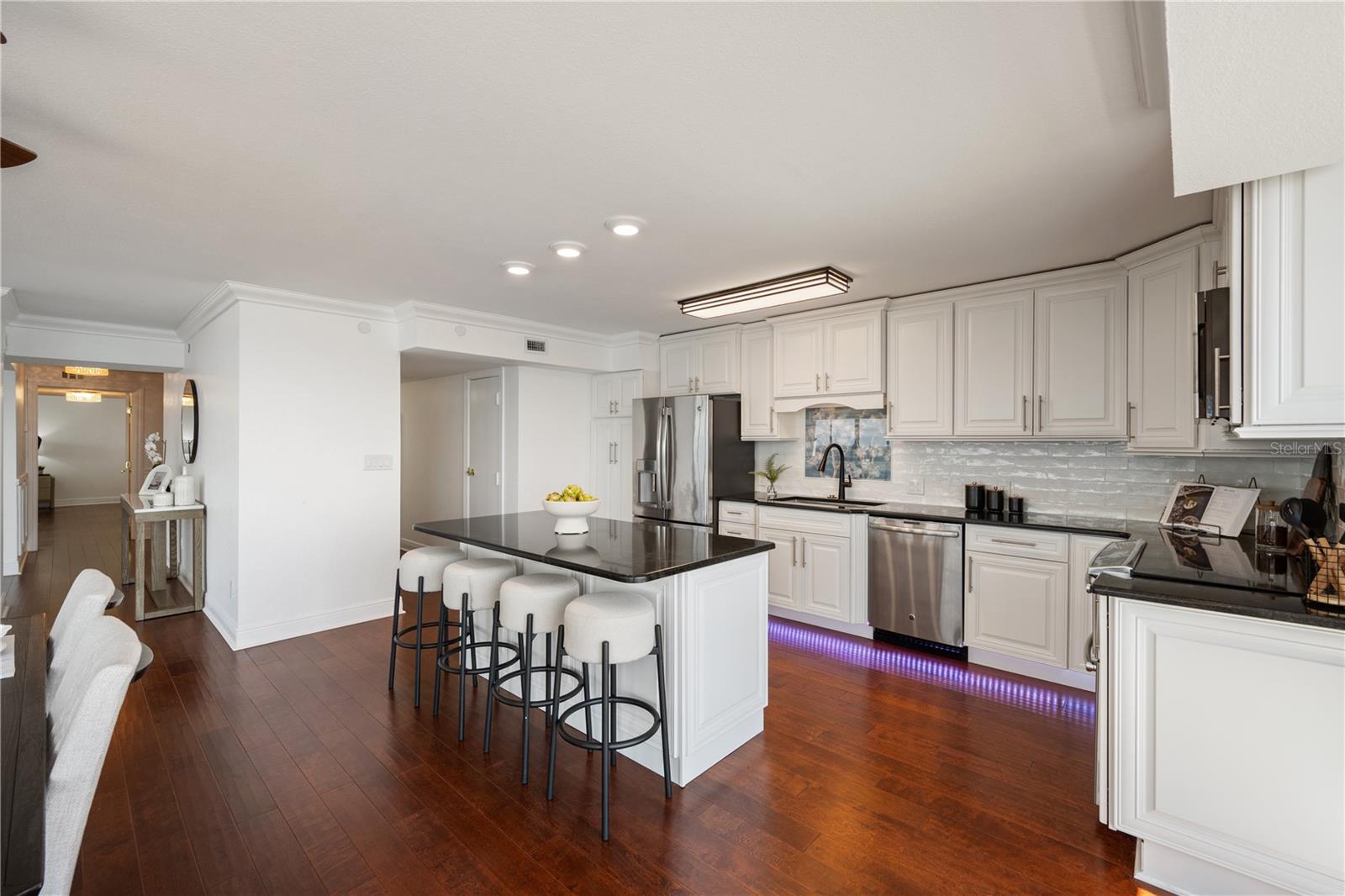 3301 BAYSHORE BLVD #1908B