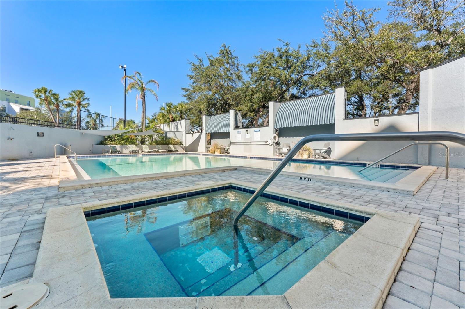 201 W LAUREL ST #503