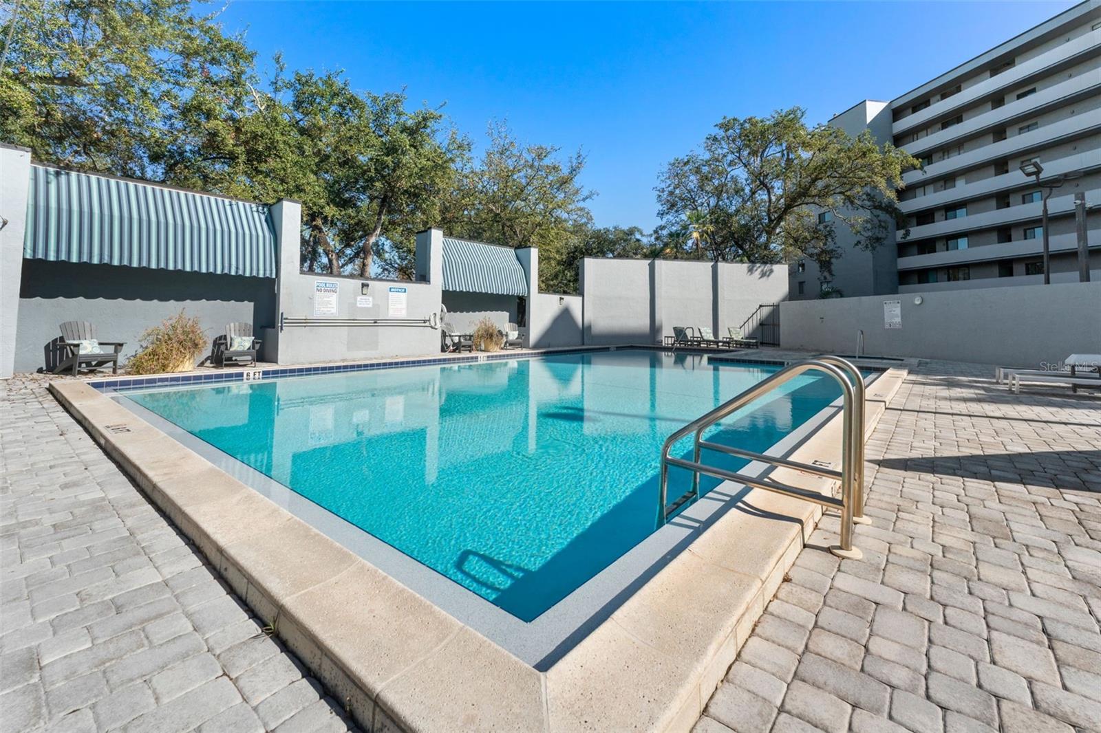 201 W LAUREL ST #503