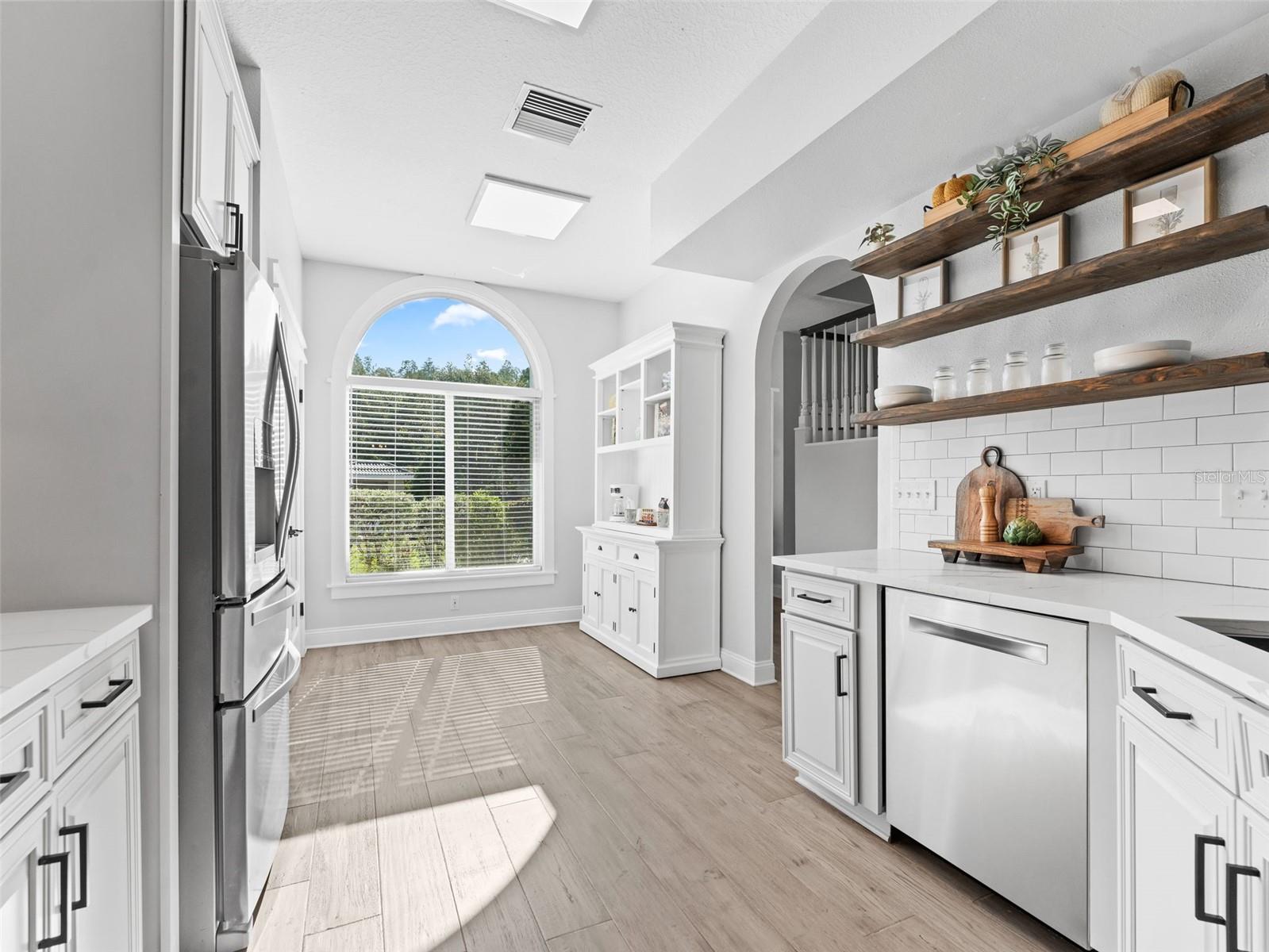 18120 SANDY POINTE DR