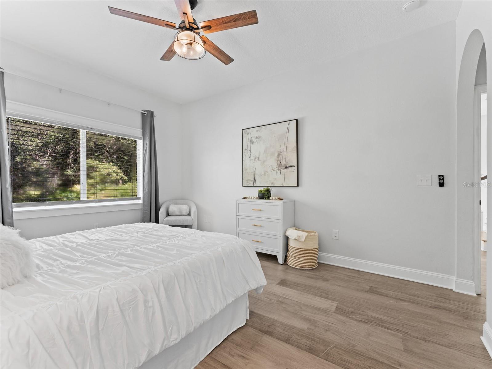 18120 SANDY POINTE DR