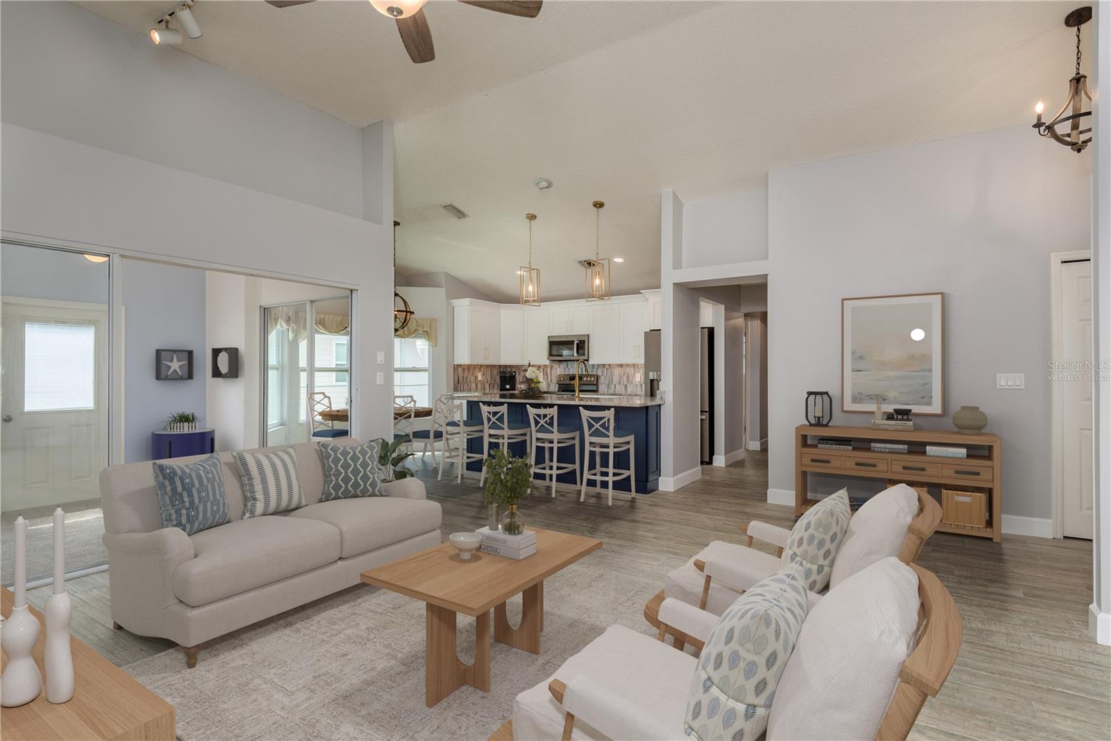 161 LAKE SHORE DR W