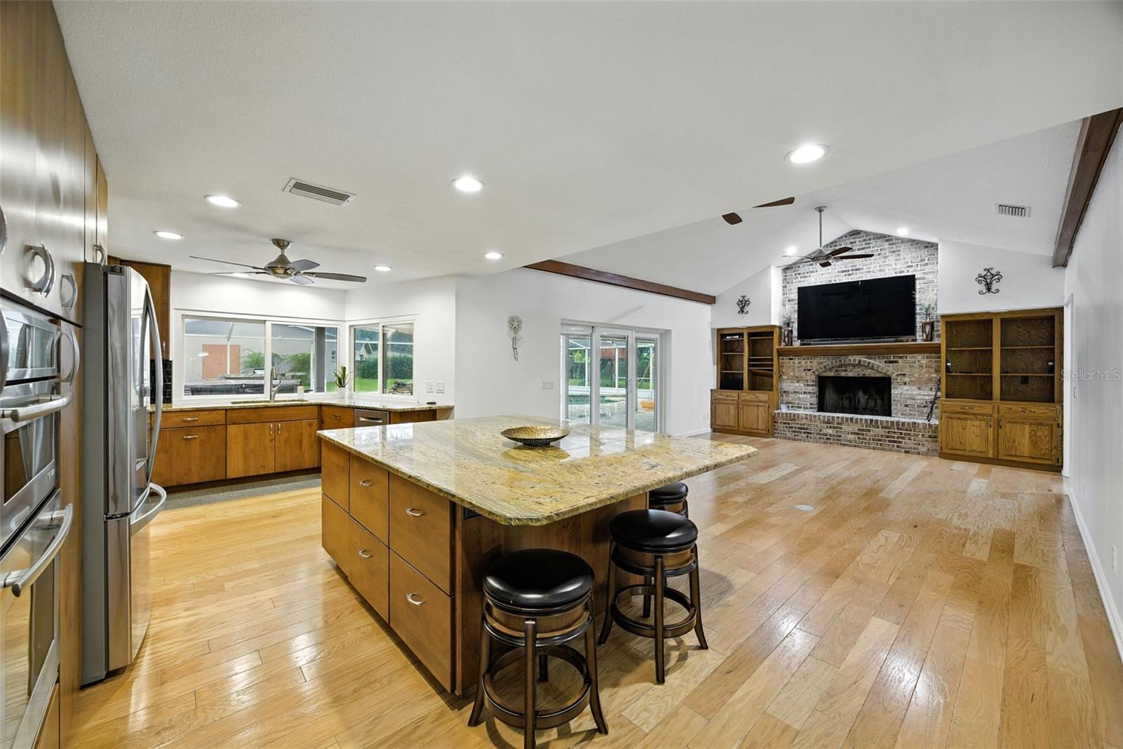 10502 LAKE WILLIAMS DR