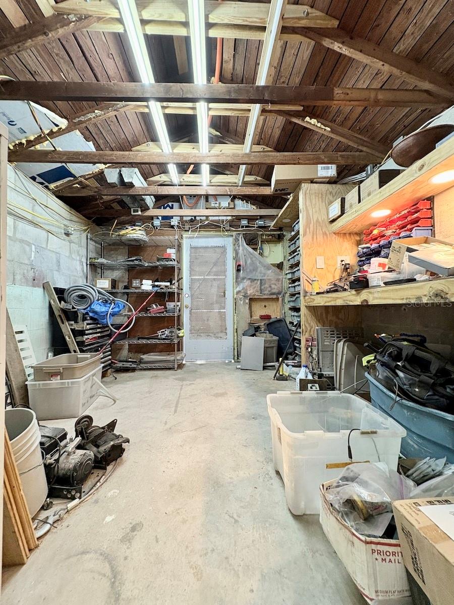 1427 SANTA ANNA DR