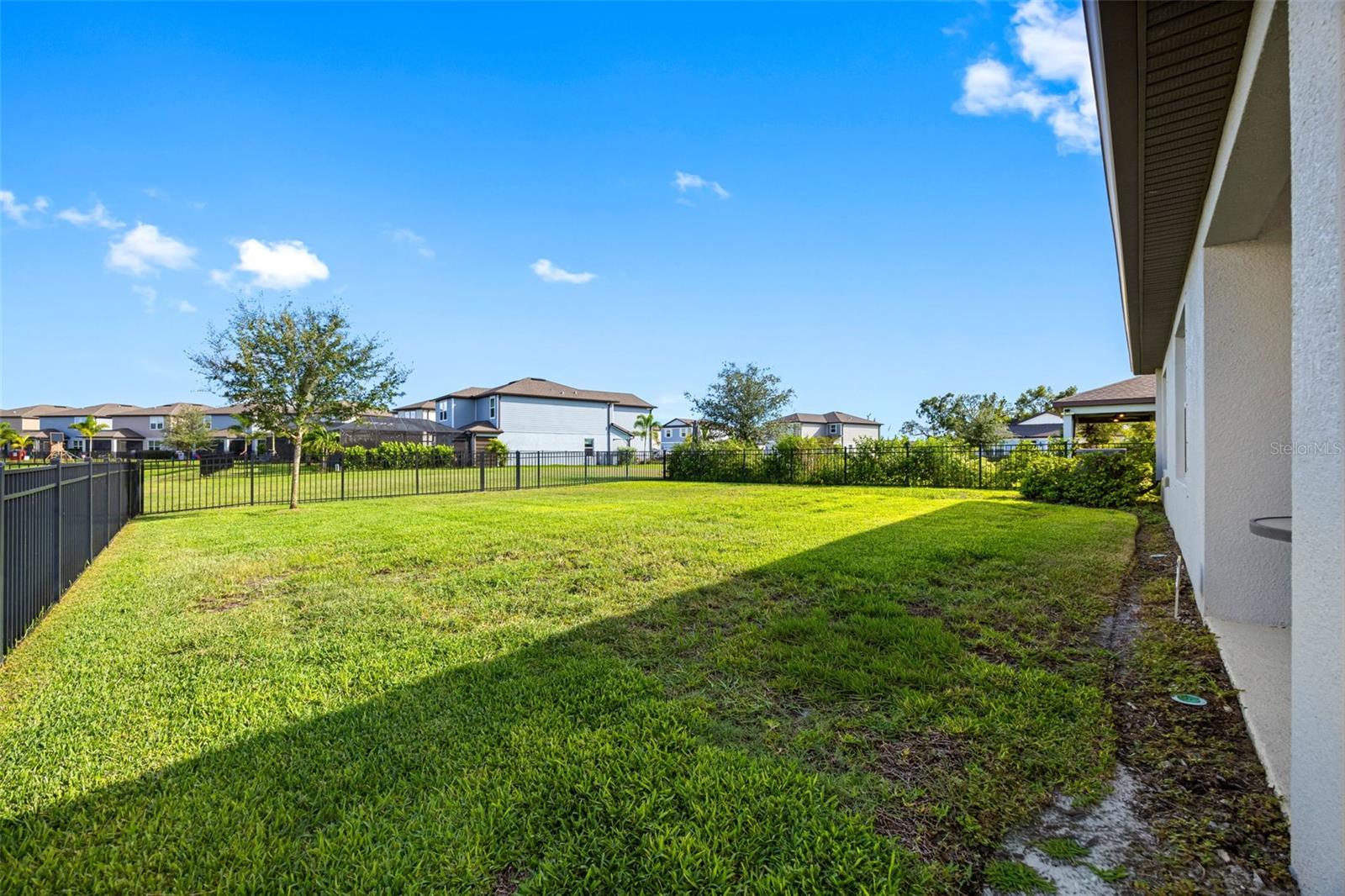 11636 MIDDLE FORK WAY