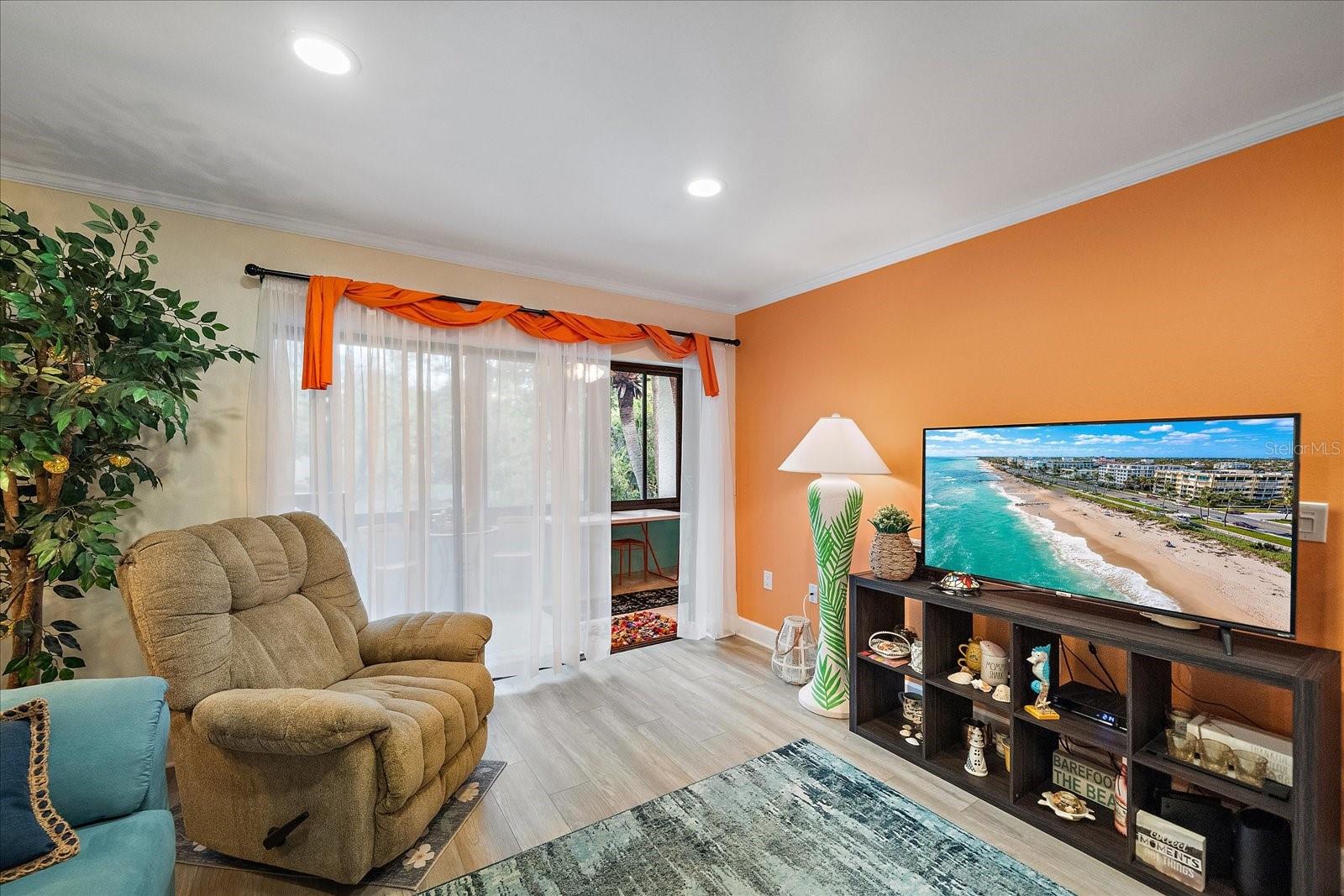 257 SHERWOOD DR #257