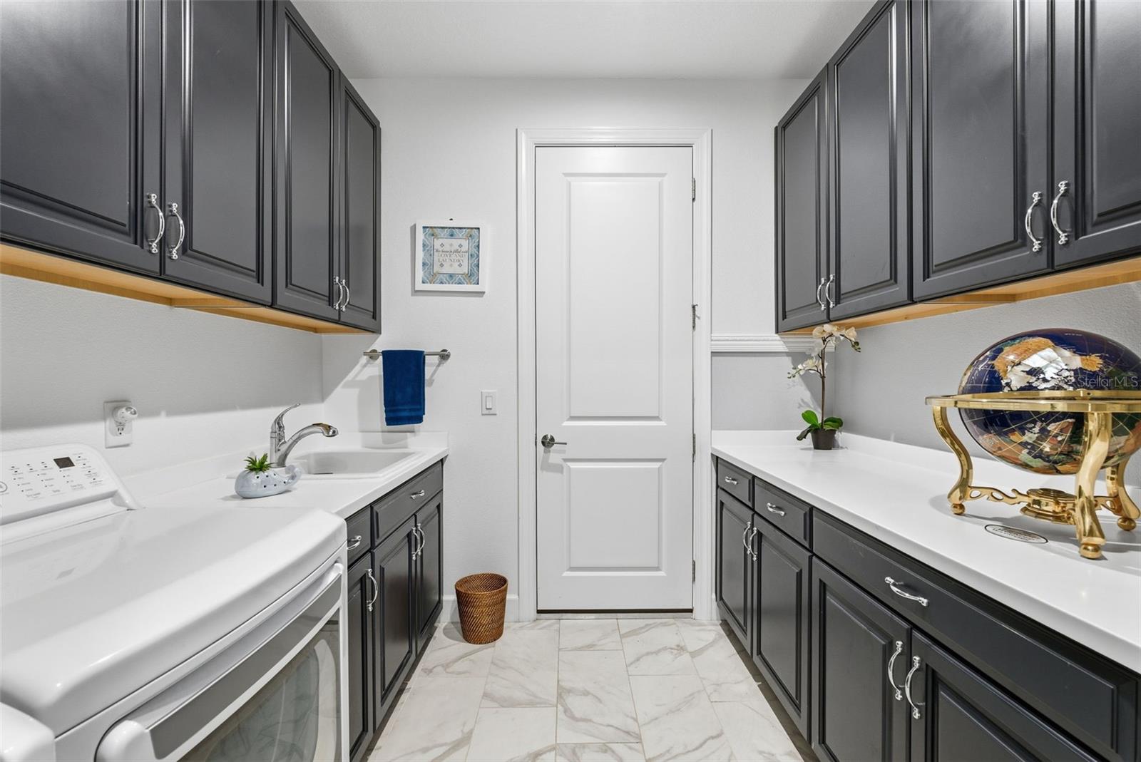 10819 WICKER PARK PL