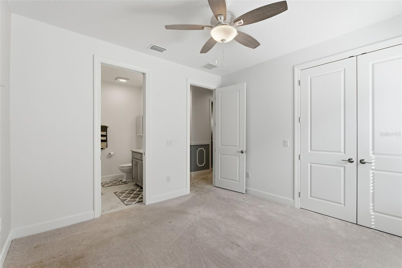 10819 WICKER PARK PL