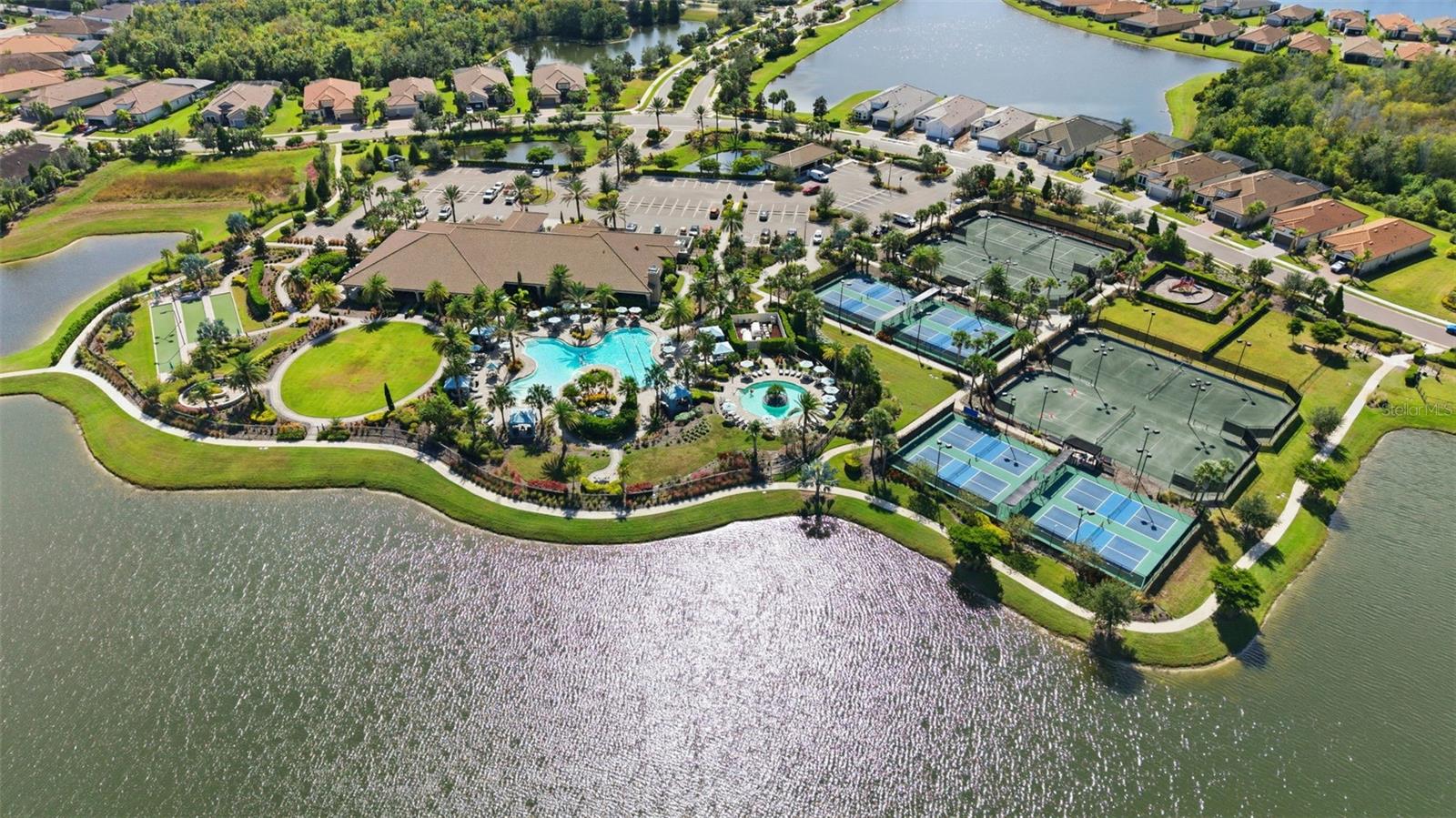 10819 WICKER PARK PL