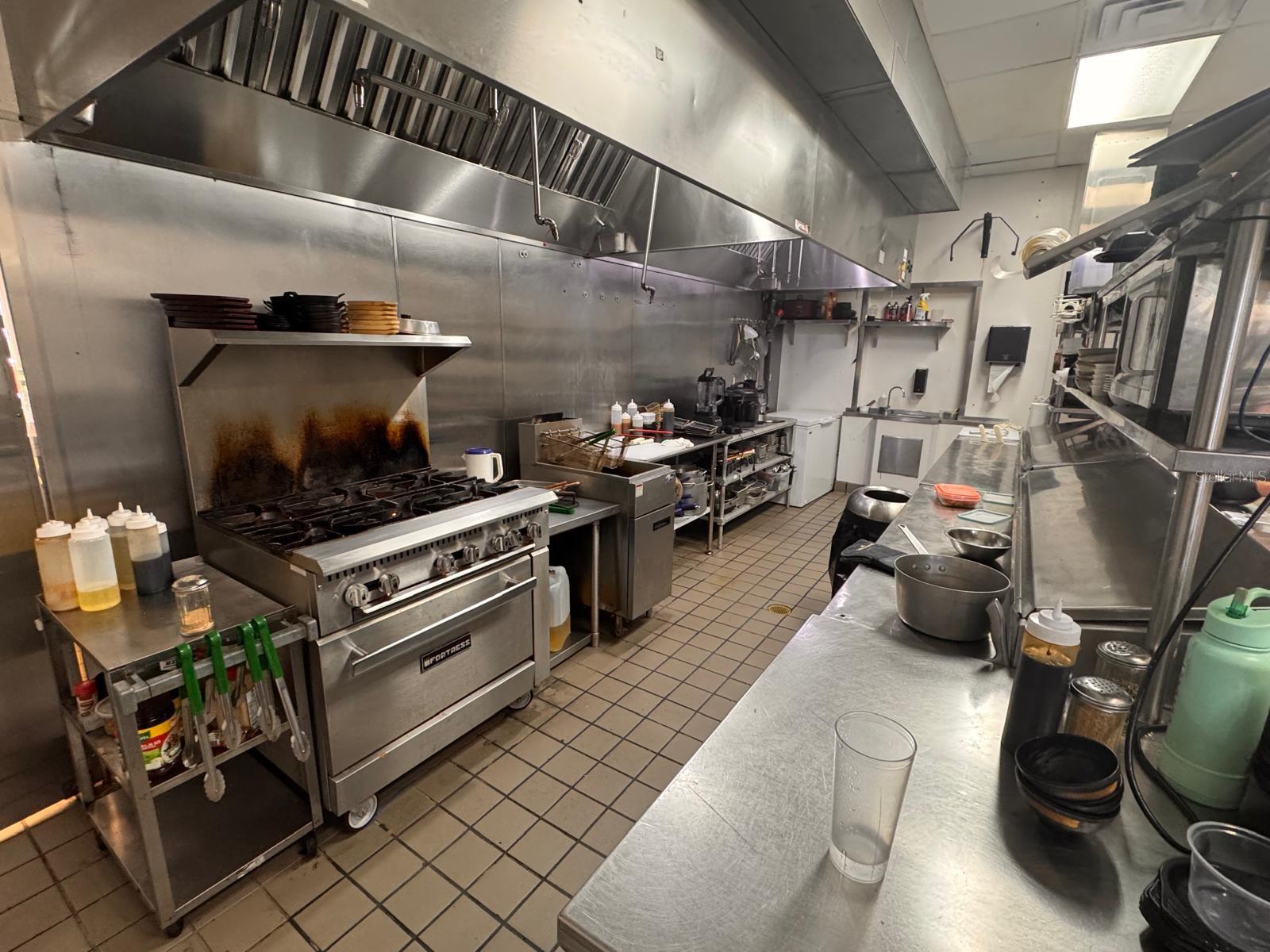 9664 W LINEBAUGH AVE