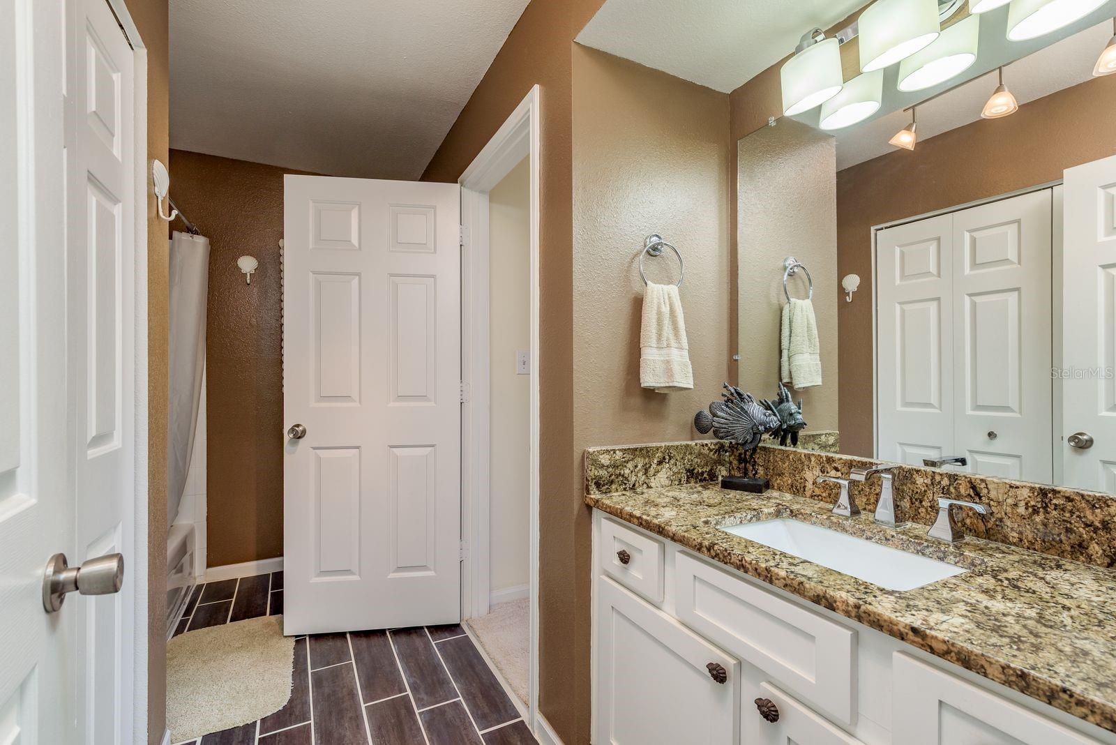 1240 S MISSOURI AVE #414