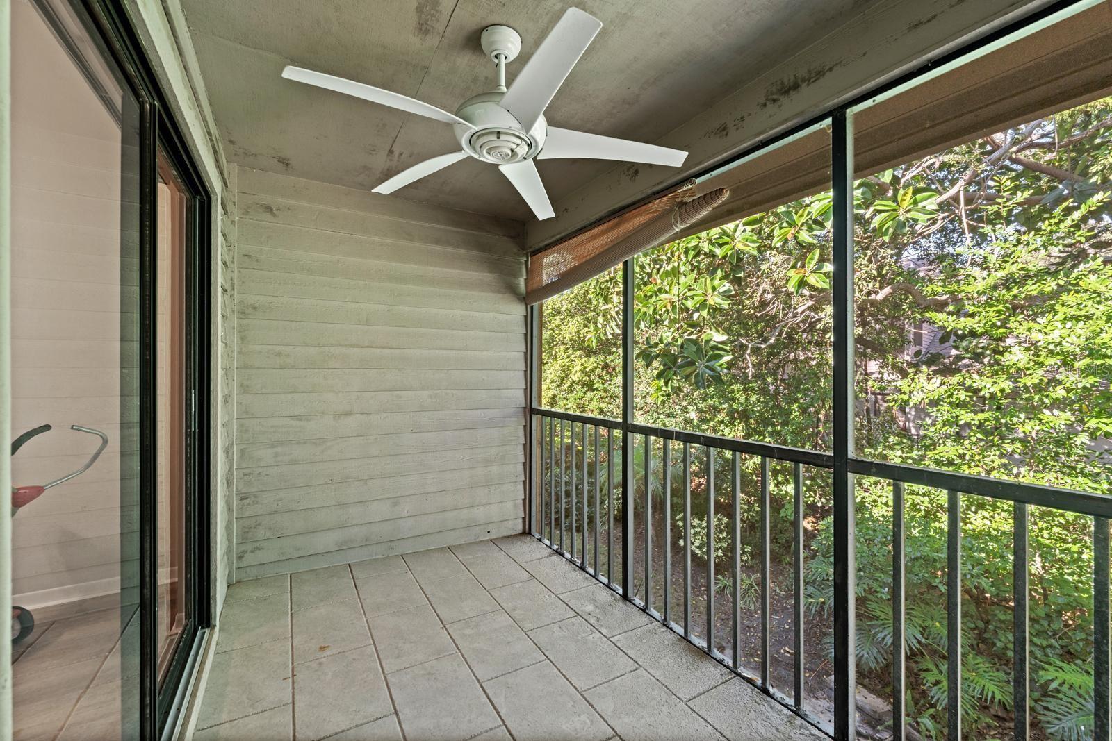 1919 WHISPERING WAY