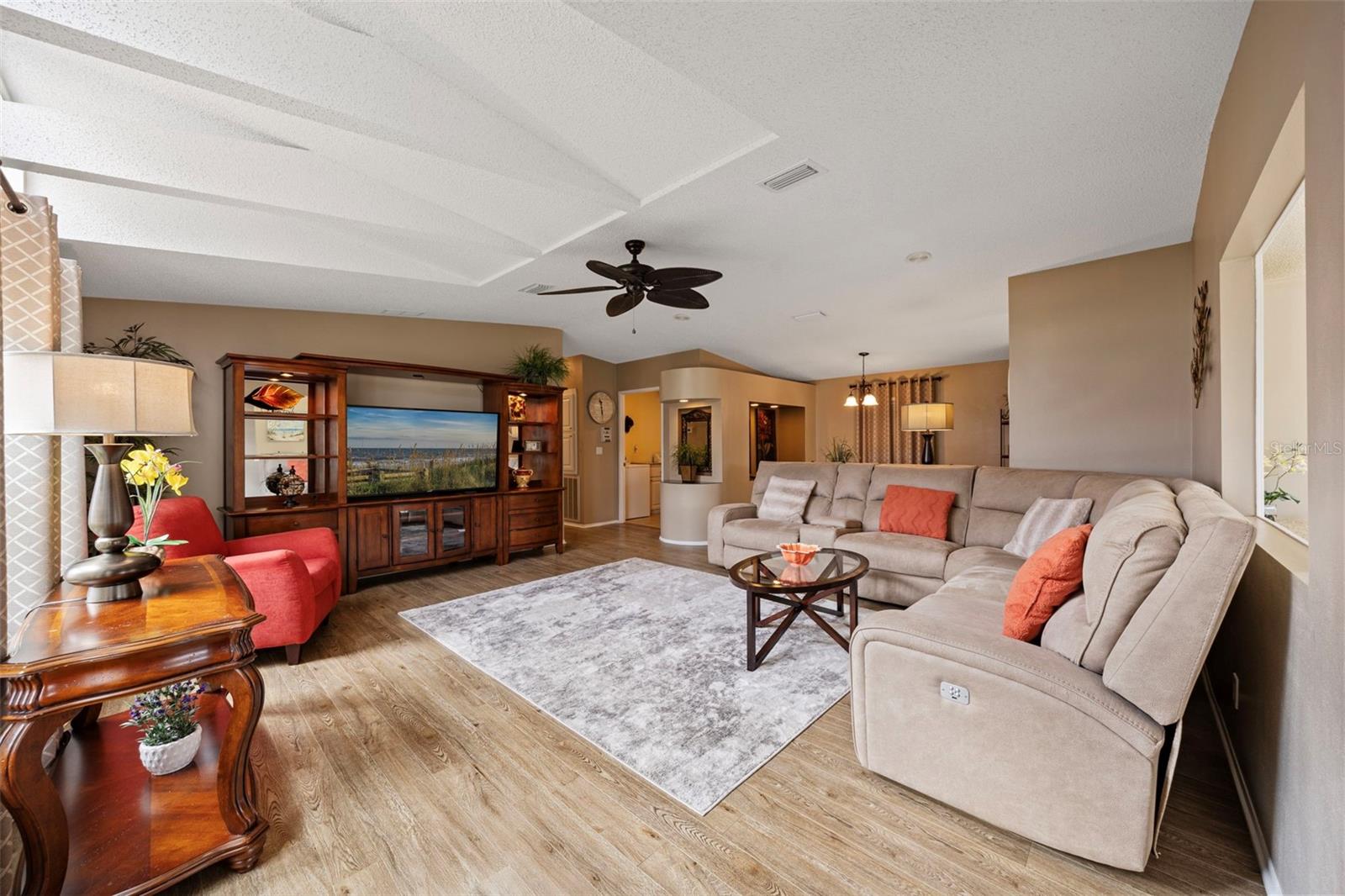 37652 NEW HORIZONS BLVD