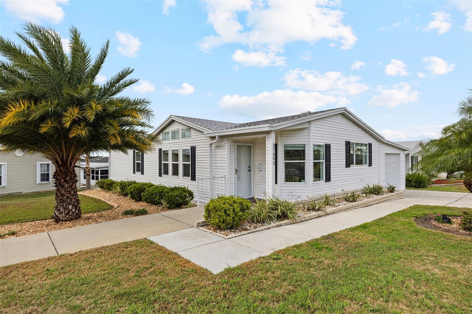 37652 NEW HORIZONS BLVD