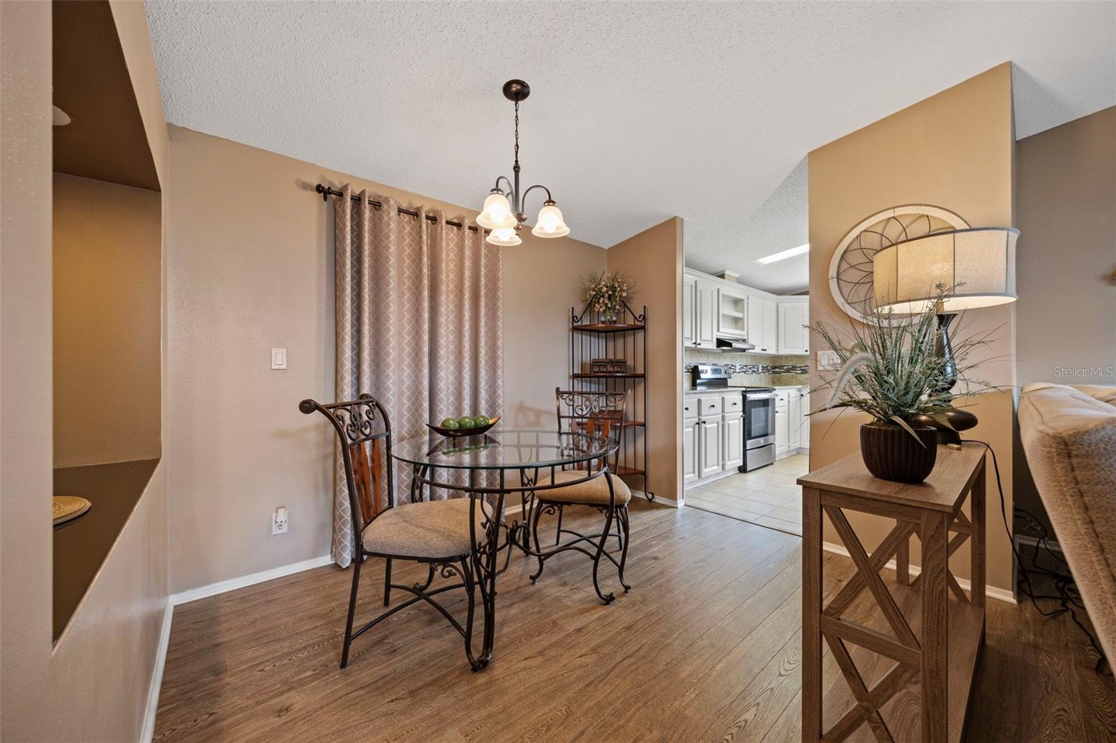 37652 NEW HORIZONS BLVD