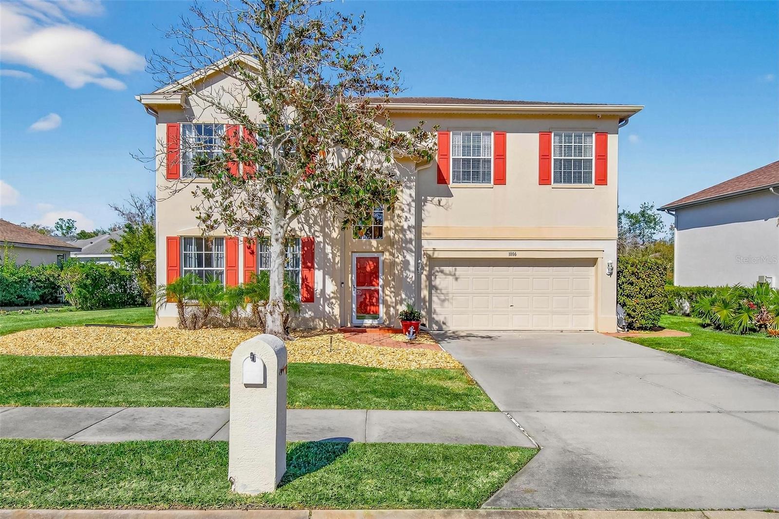 1006 ROBINWOOD DR