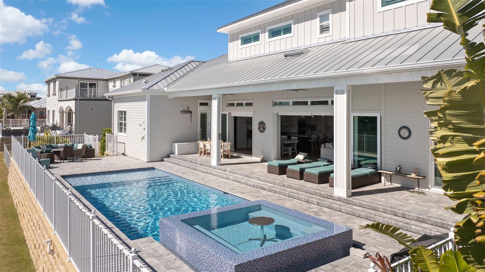 708 PINCKNEY DR